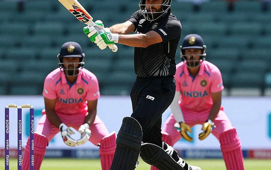 शेफाली वर्मा पर ICC की कार्रवाई: एक दंड, तीन सबक — और वो गेंद जो मैदान पर गिरी, सुर्खियों में नहीं